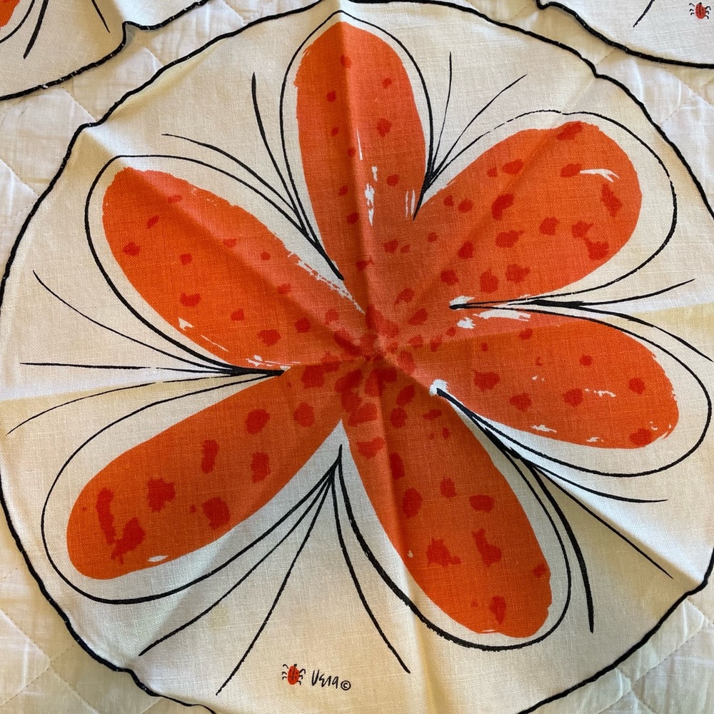 Vera Neumann ladybug eight (8) round linen napkins 16” diam. Perfect for Fall!